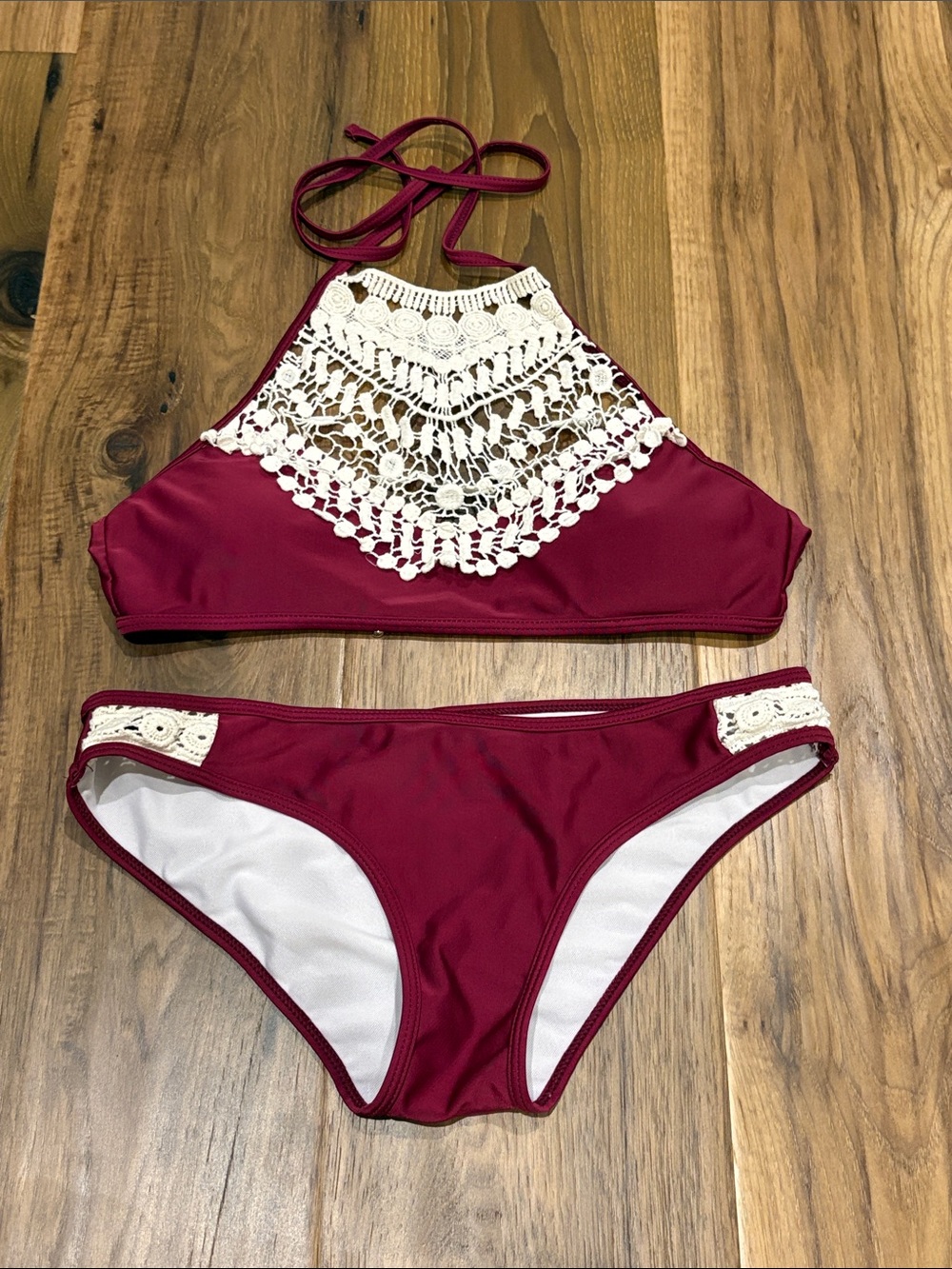 Cupshe Burgundy Bikini Set with Cream Crochet High-Neck
